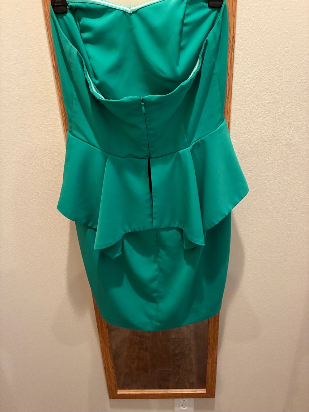 80’s look Peplum dress. Malibu green size M - Picture 2 of 4
